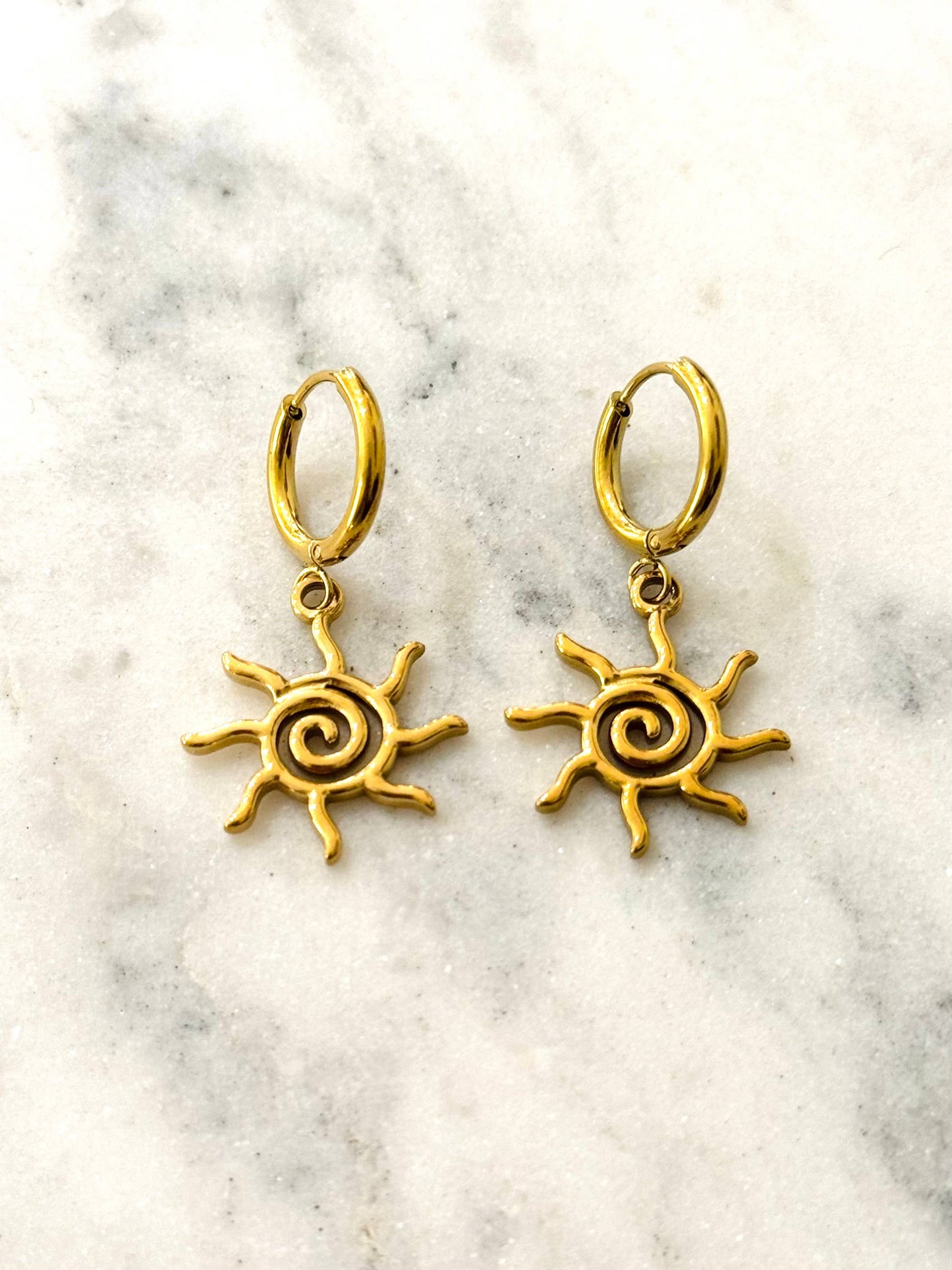 El Sol Örhängen: Guld