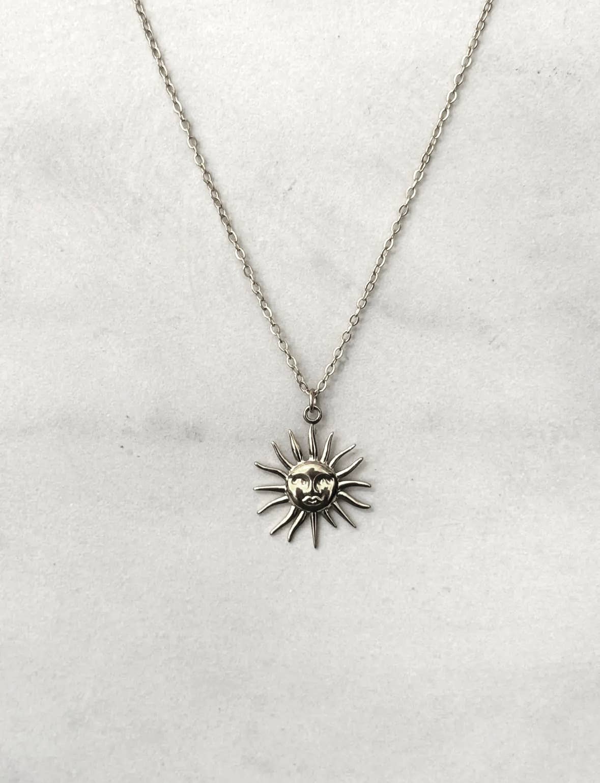 Sol Halsband: Silver
