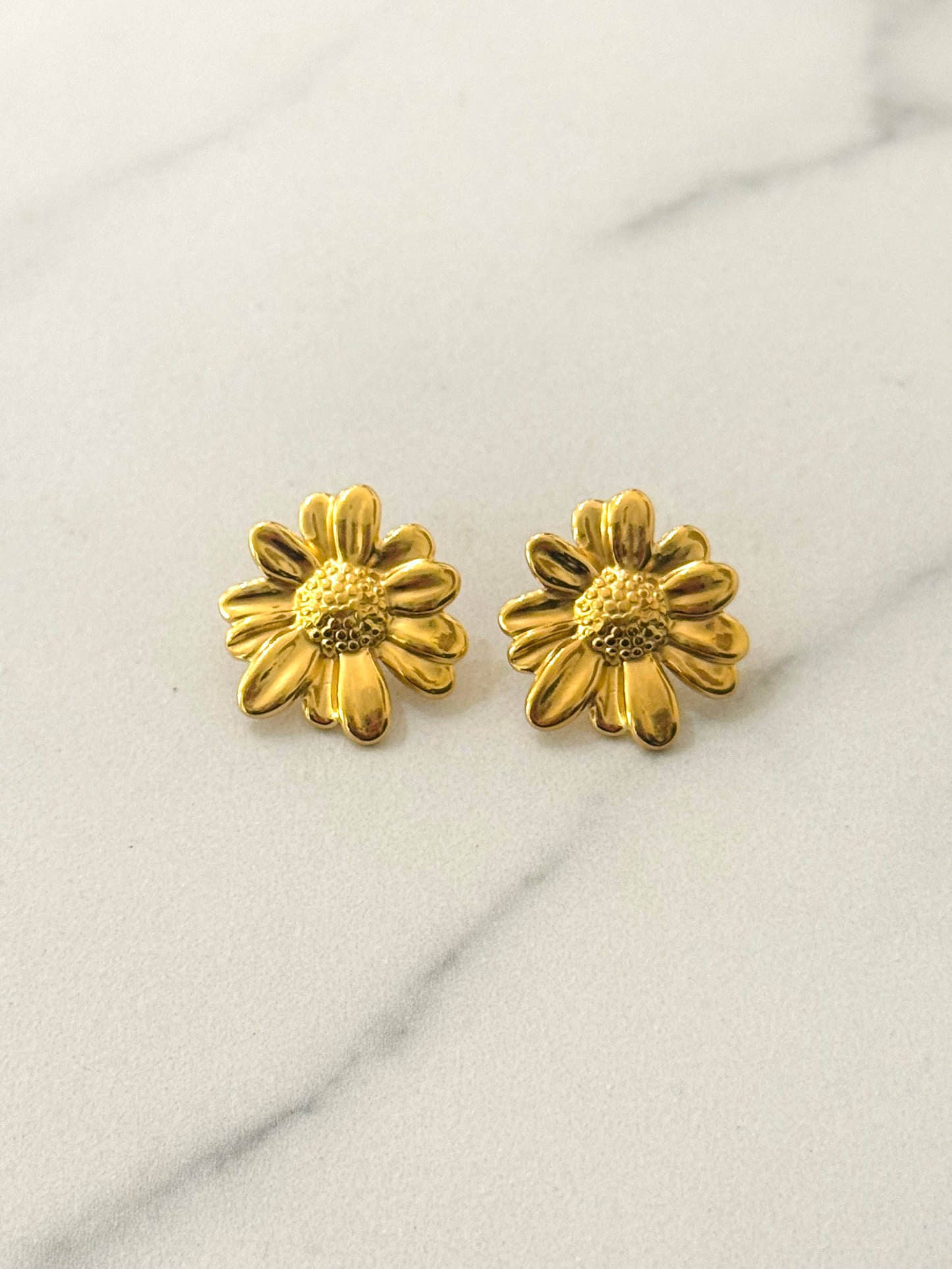 Blommiga Örhängen:Guld