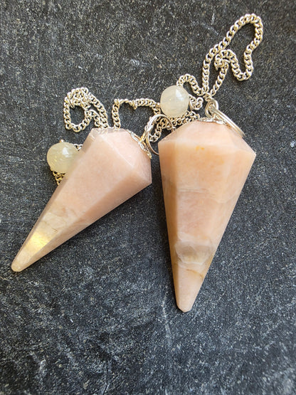 Moon Stone Pendel
