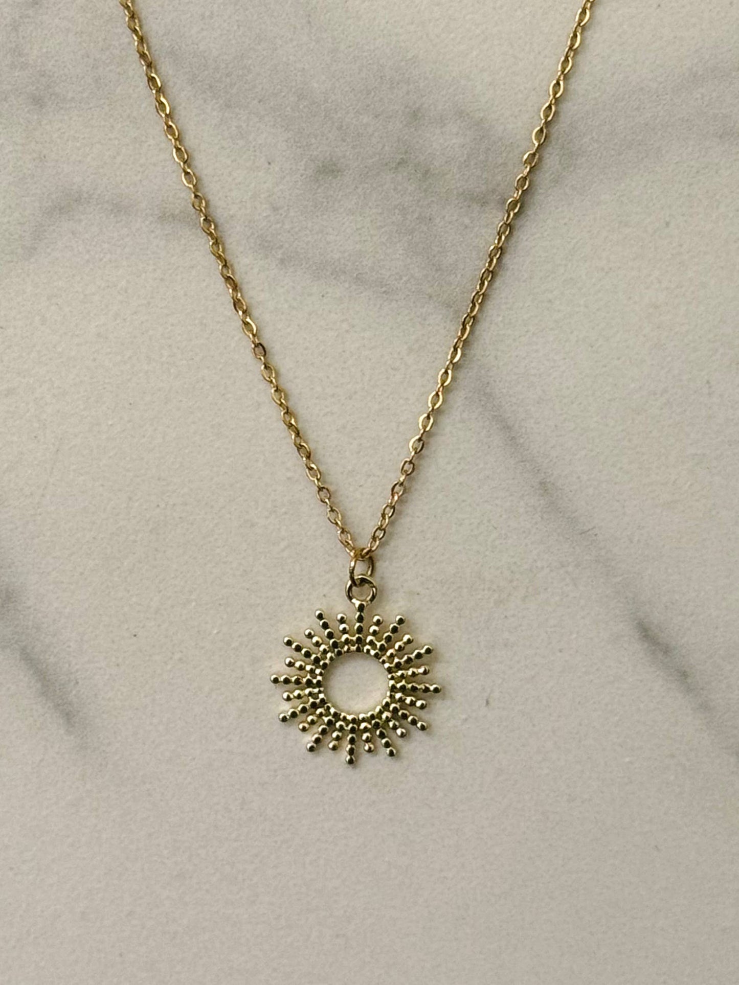 Strålande Sol Halsband