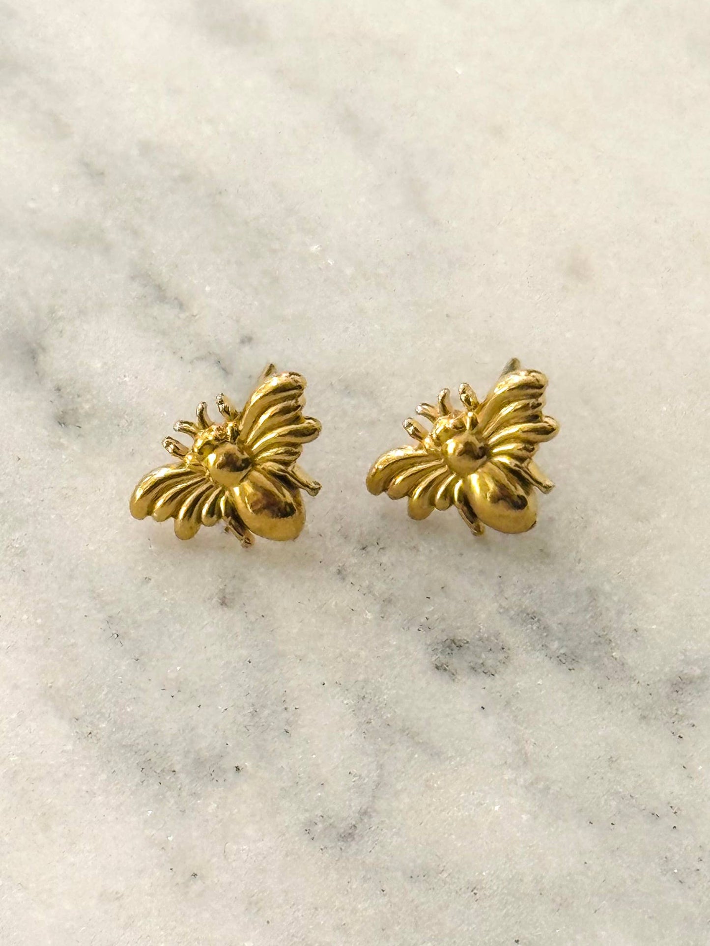 Minimalistiska Bi- Örhängen: Guld
