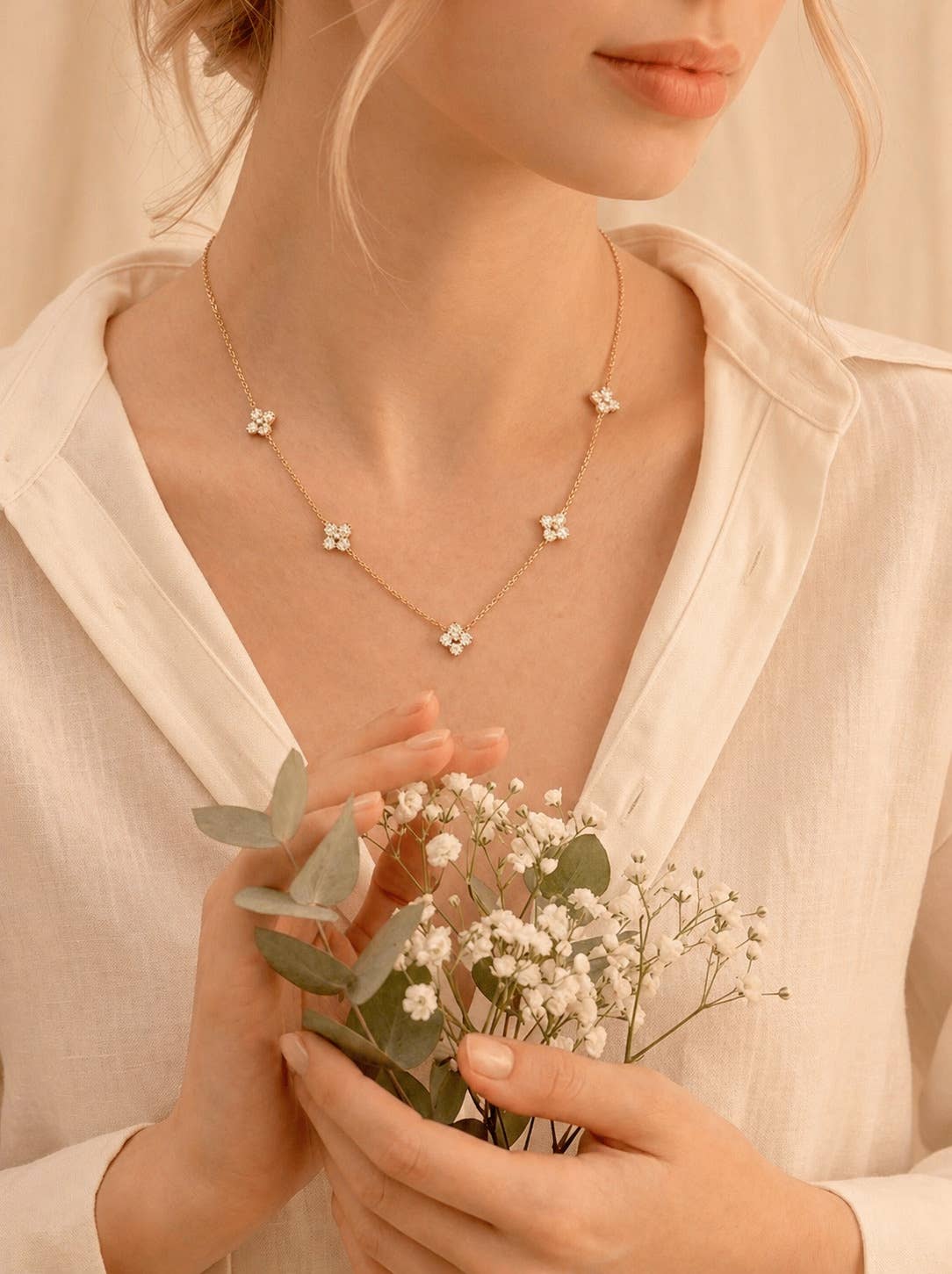 Halsband Blomma - Rostfritt Stål/Silver
