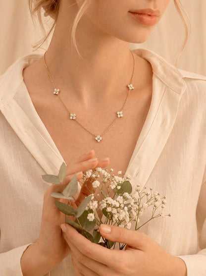 Halsband Blomma - Rostfritt Stål/Silver