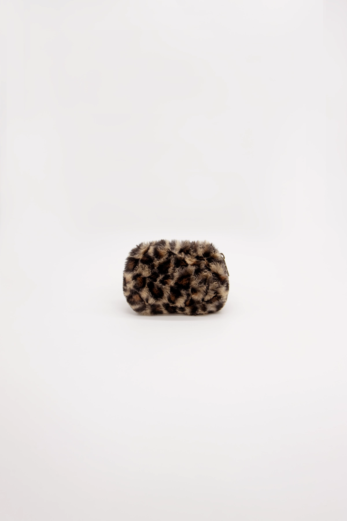 Lili plånbok i leopardmönstrad fuskpäls