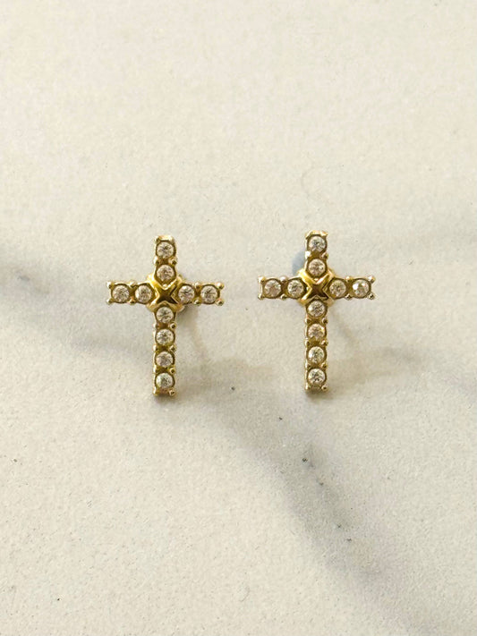 Korsörhängen med vita zirkoner