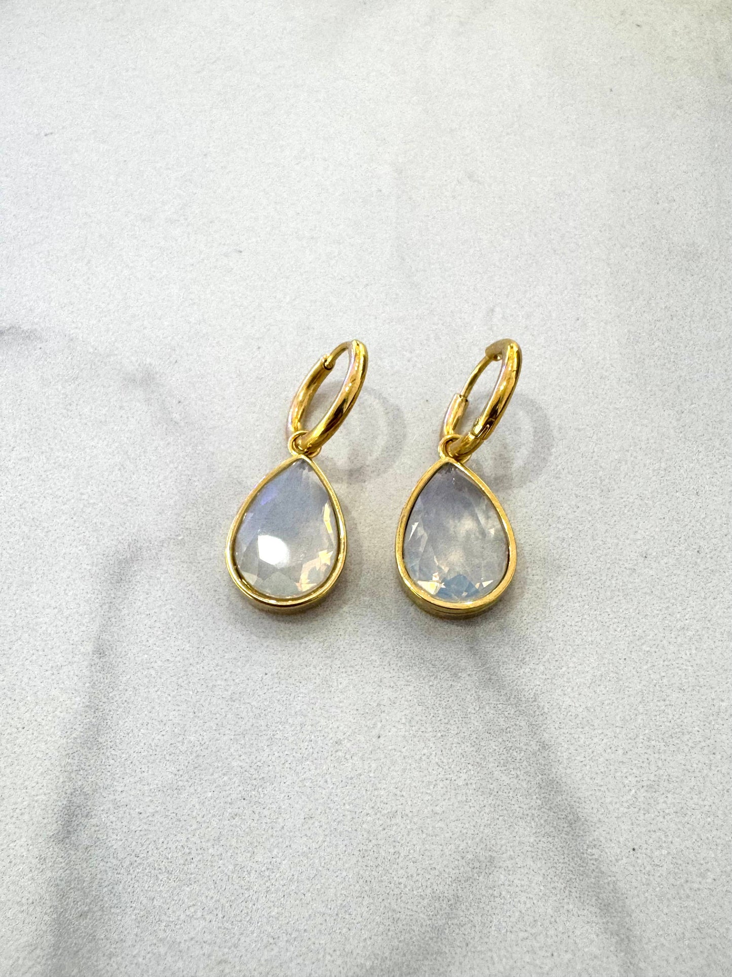 Shuya drop hoops : Tonad vit